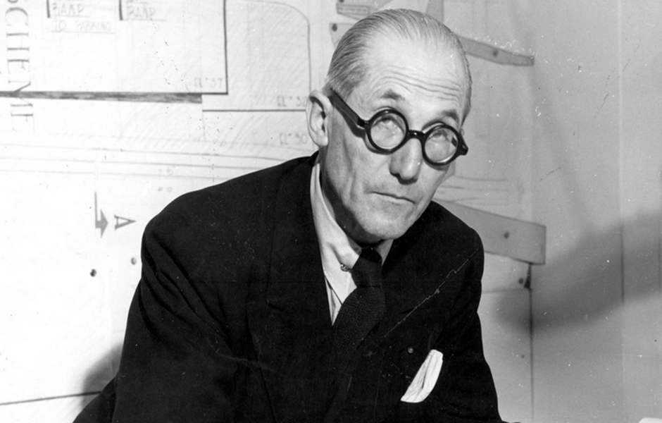 建筑师设计的椅子呈现着建筑师背后的设计思维