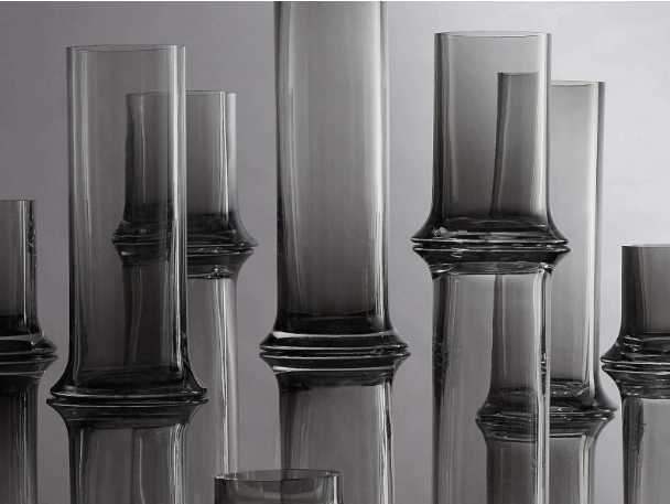 灵感来自竹子形状的玻璃花瓶