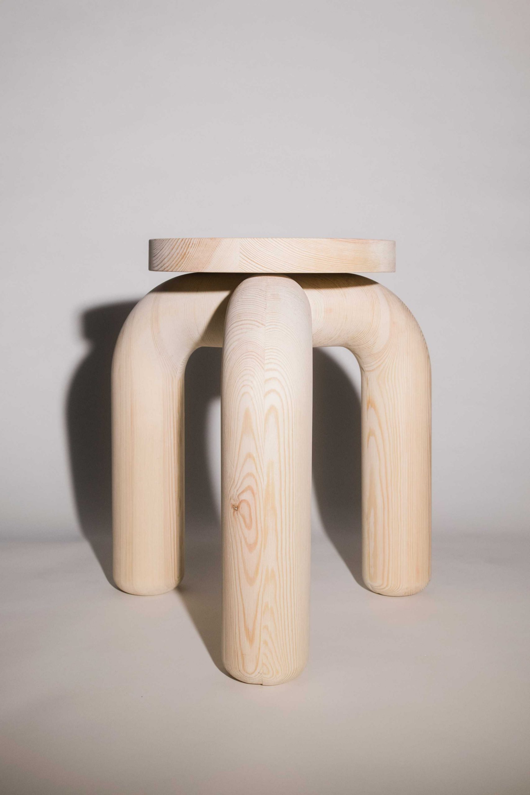 挑战松木家具“过时”的观念