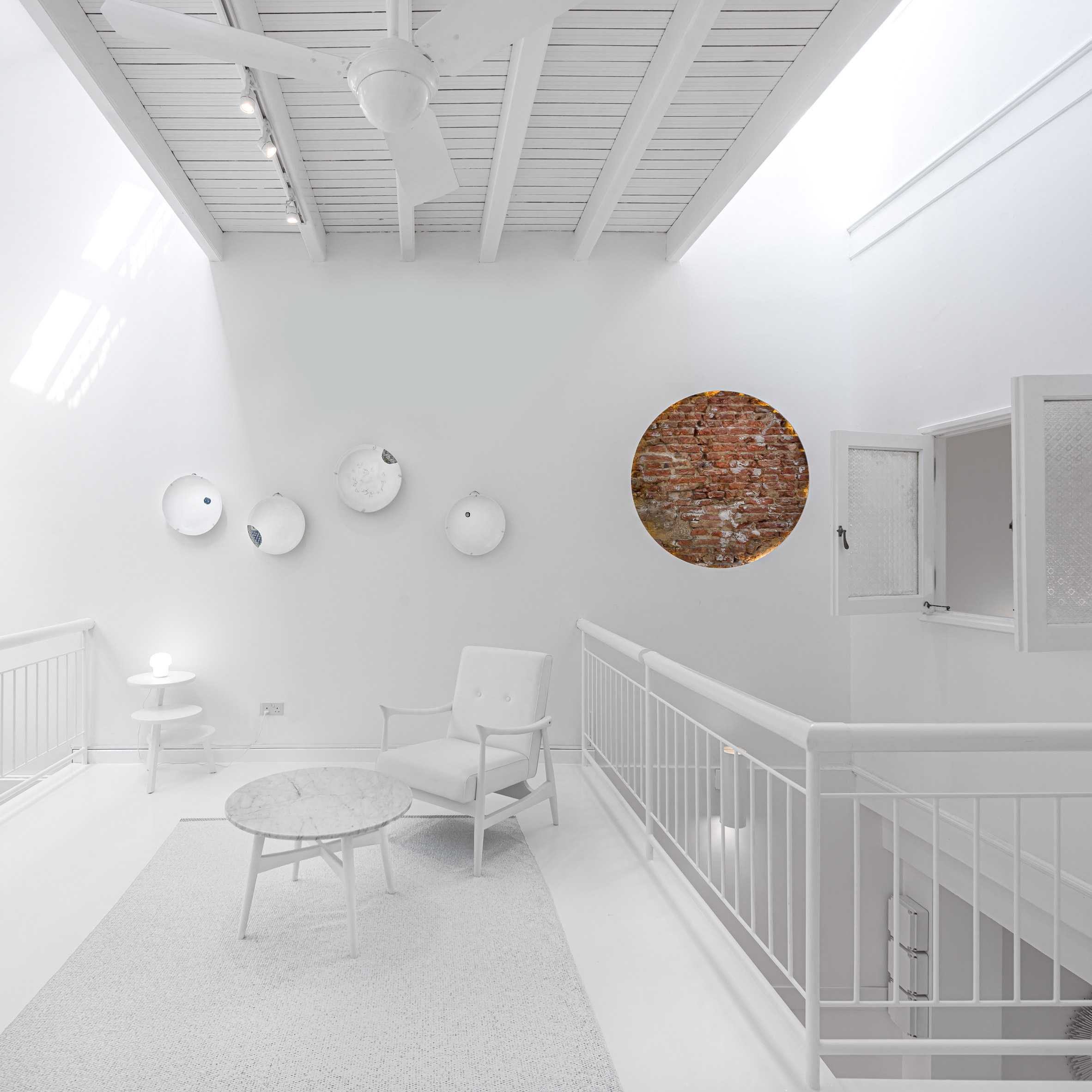 室内装饰为全白色的生活空间