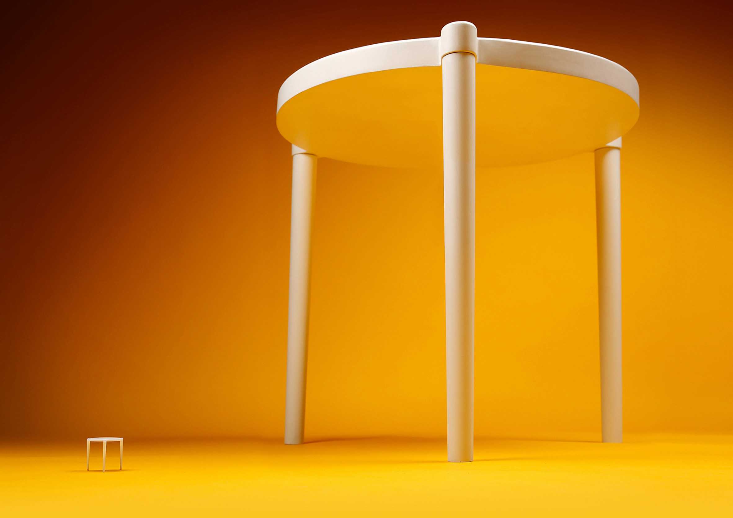 宜家和必胜客合作创建全尺寸版本的披萨盒桌