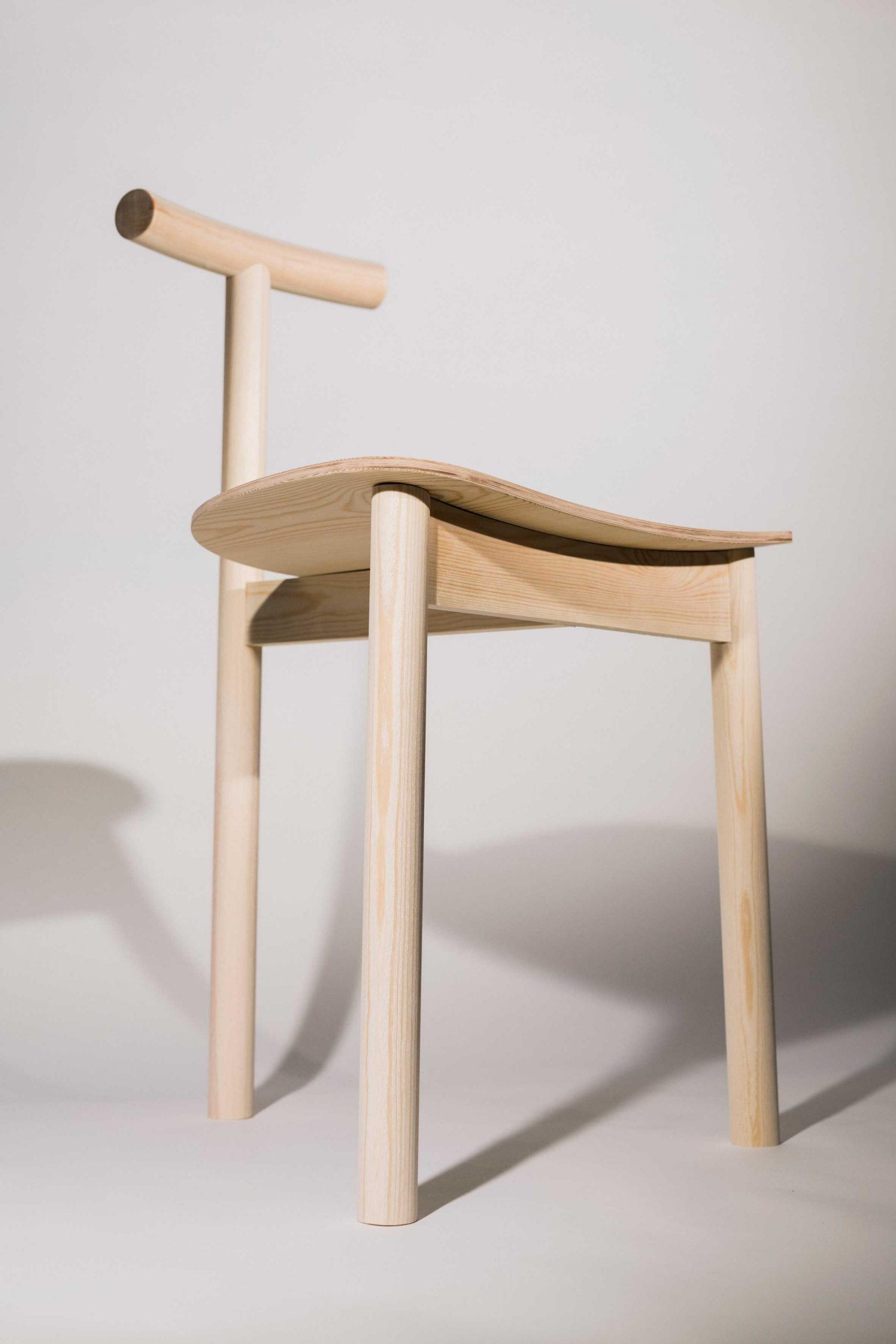 挑战松木家具“过时”的观念