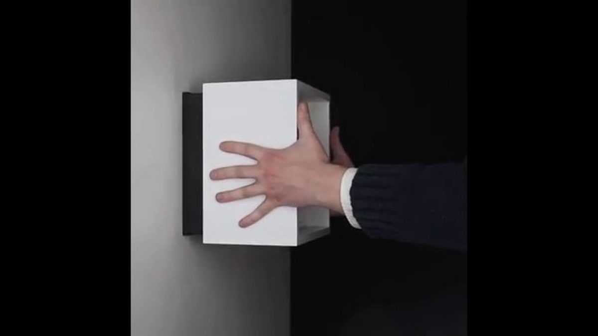 世界上第一个自我安装的架子