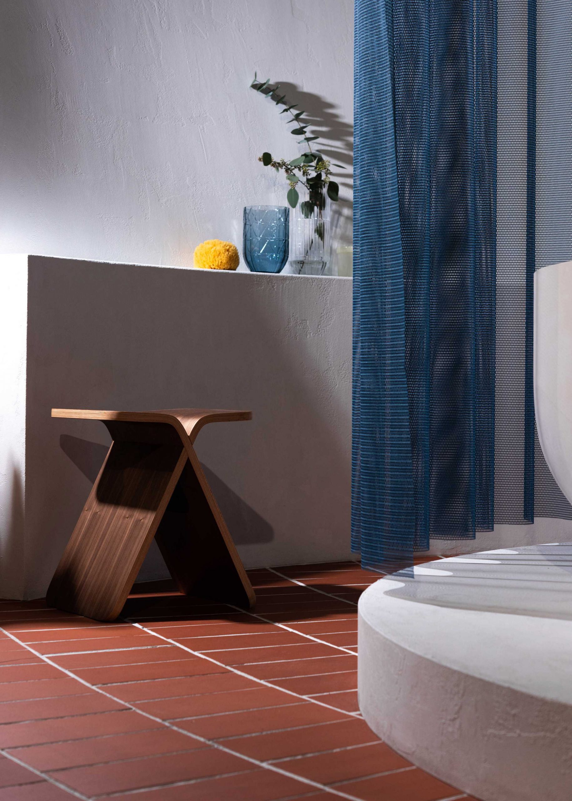 MUT Design使用Das Haus家具模糊了室内和室外之间的界限