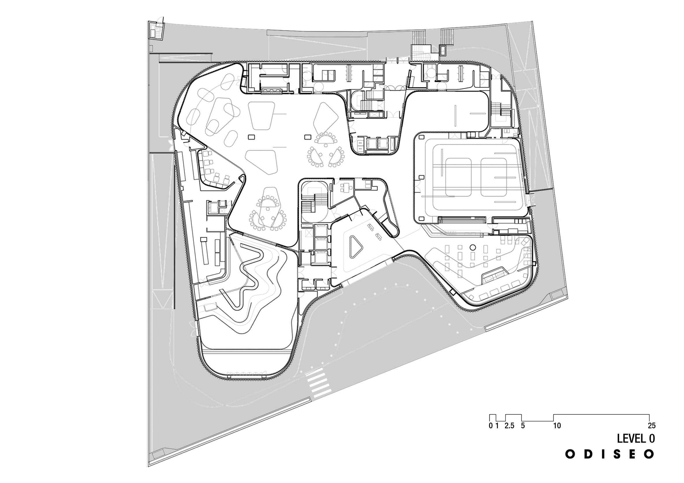 欧洲最长的悬臂游泳池