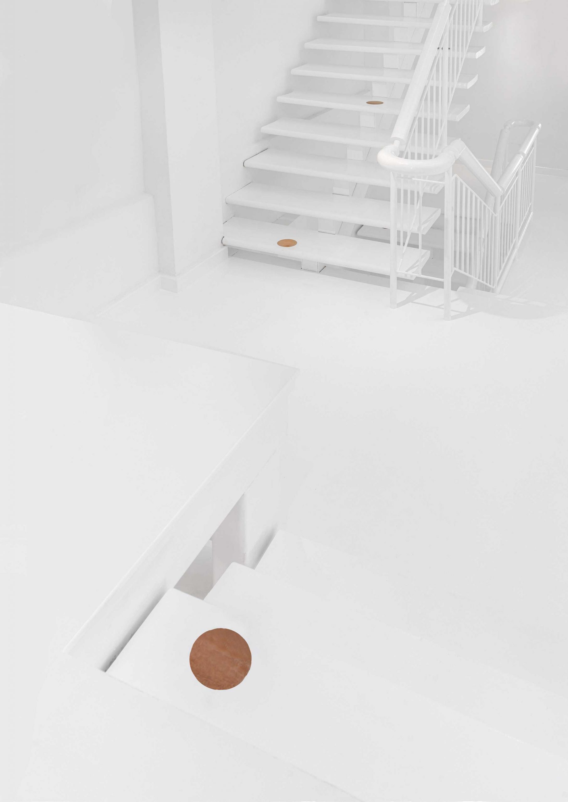 室内装饰为全白色的生活空间