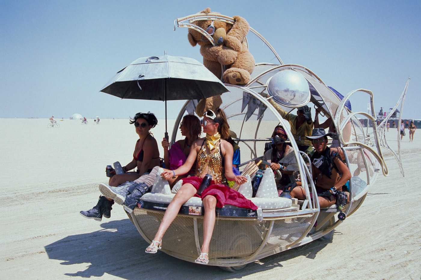 德国设计师Lukas Bazle通过功能性和趣味性来创造独特的产品