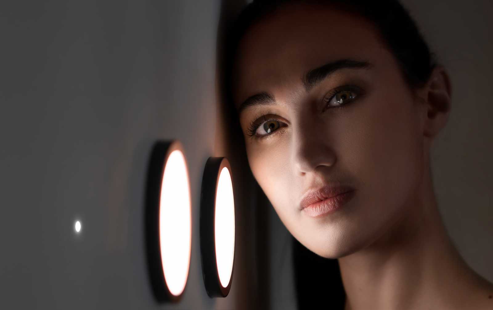 轻触式自适应隐形照明系统