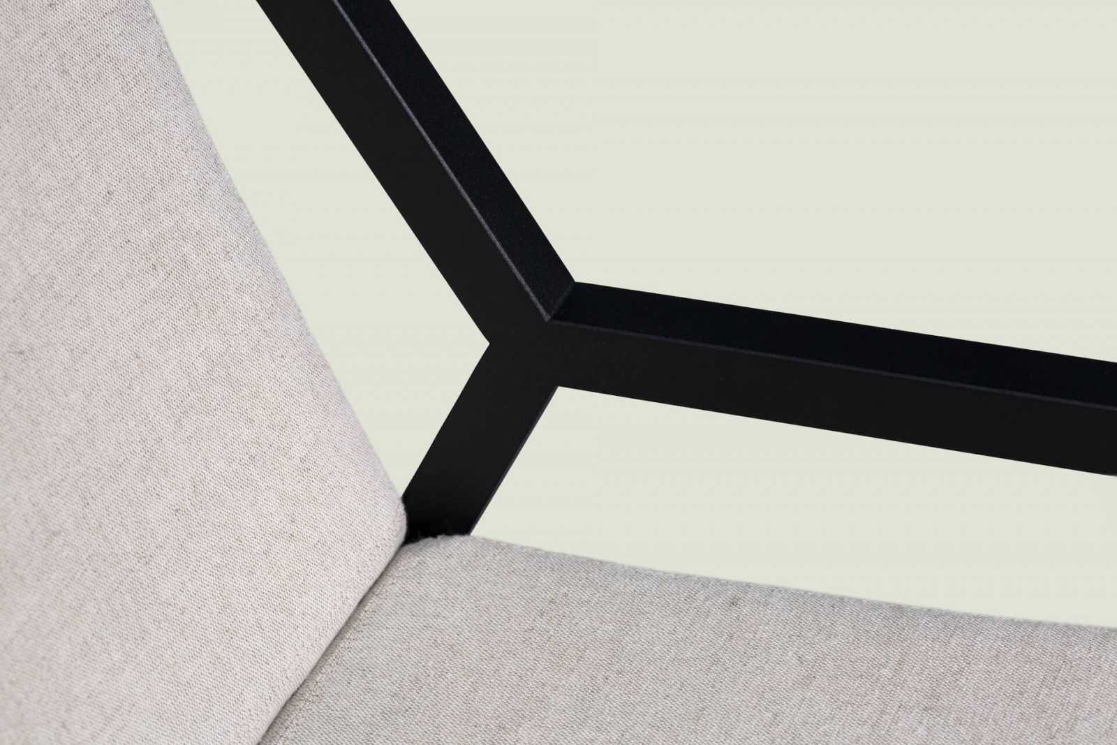 德国设计师Lukas Bazle通过功能性和趣味性来创造独特的产品