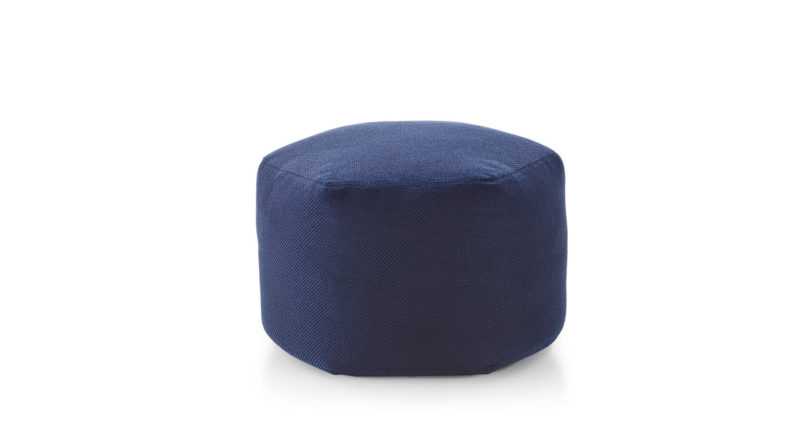 意大利品牌B&B Italia手工编织的Tramae脚凳