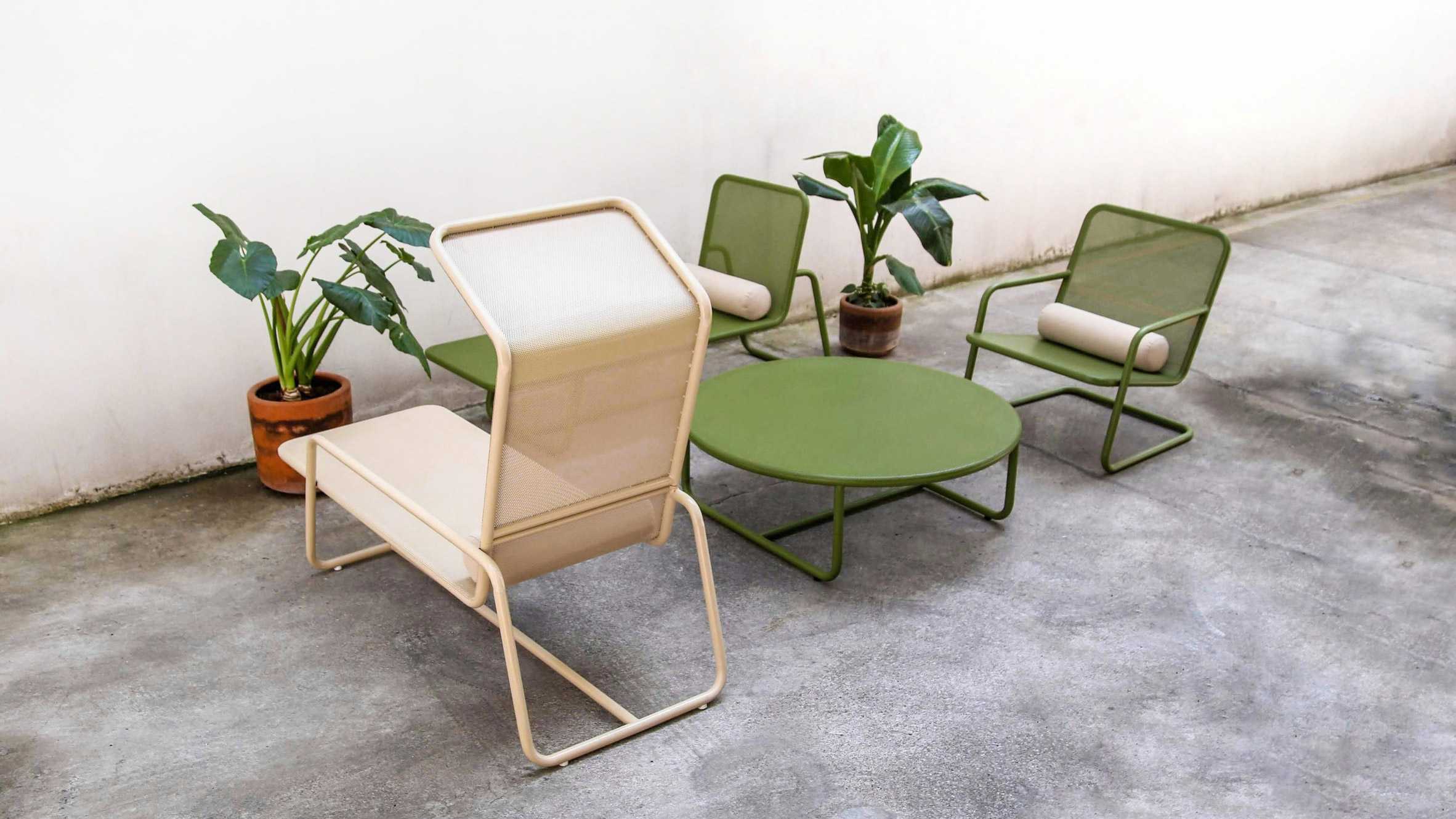 具有简单轮廓的露台家具由Christian Vivanco设计