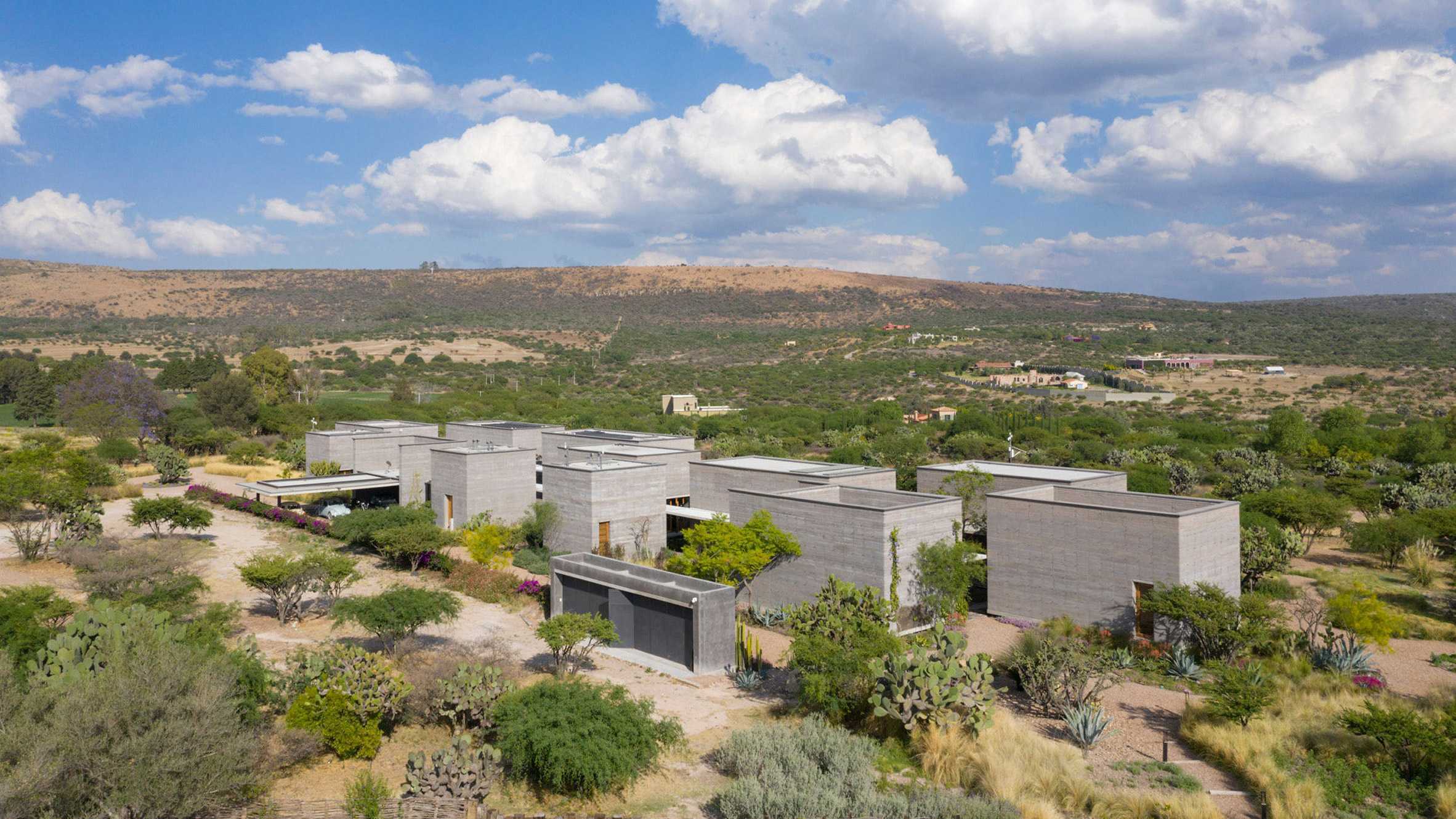 由12个体积块构成的Casa Candelaria房屋