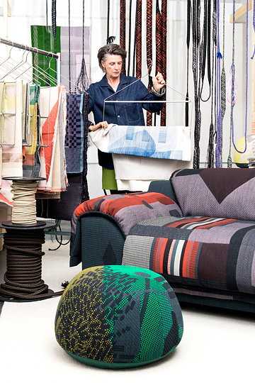 Vitra首次亮相海拉·琼格里乌斯(Hella Jongerius)的Vlinder沙发