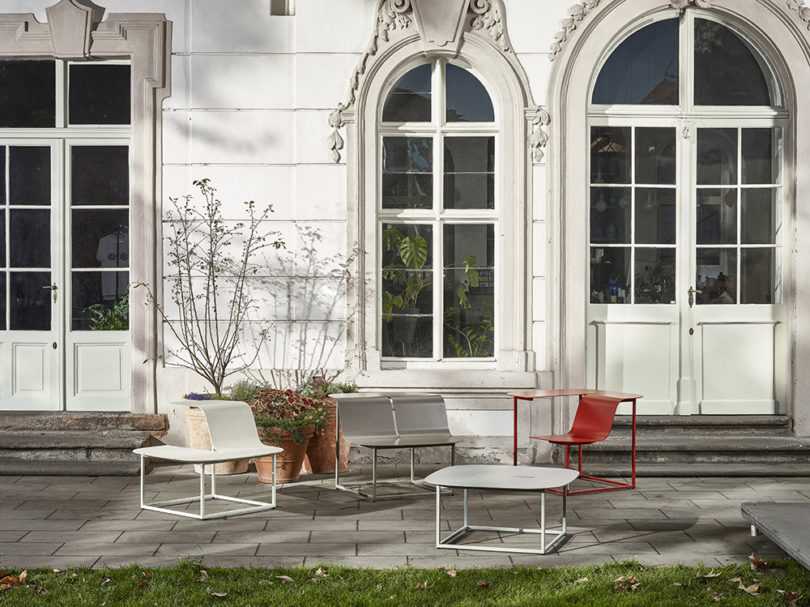 设计灵感来自于海洋魔鬼鱼的家具系列