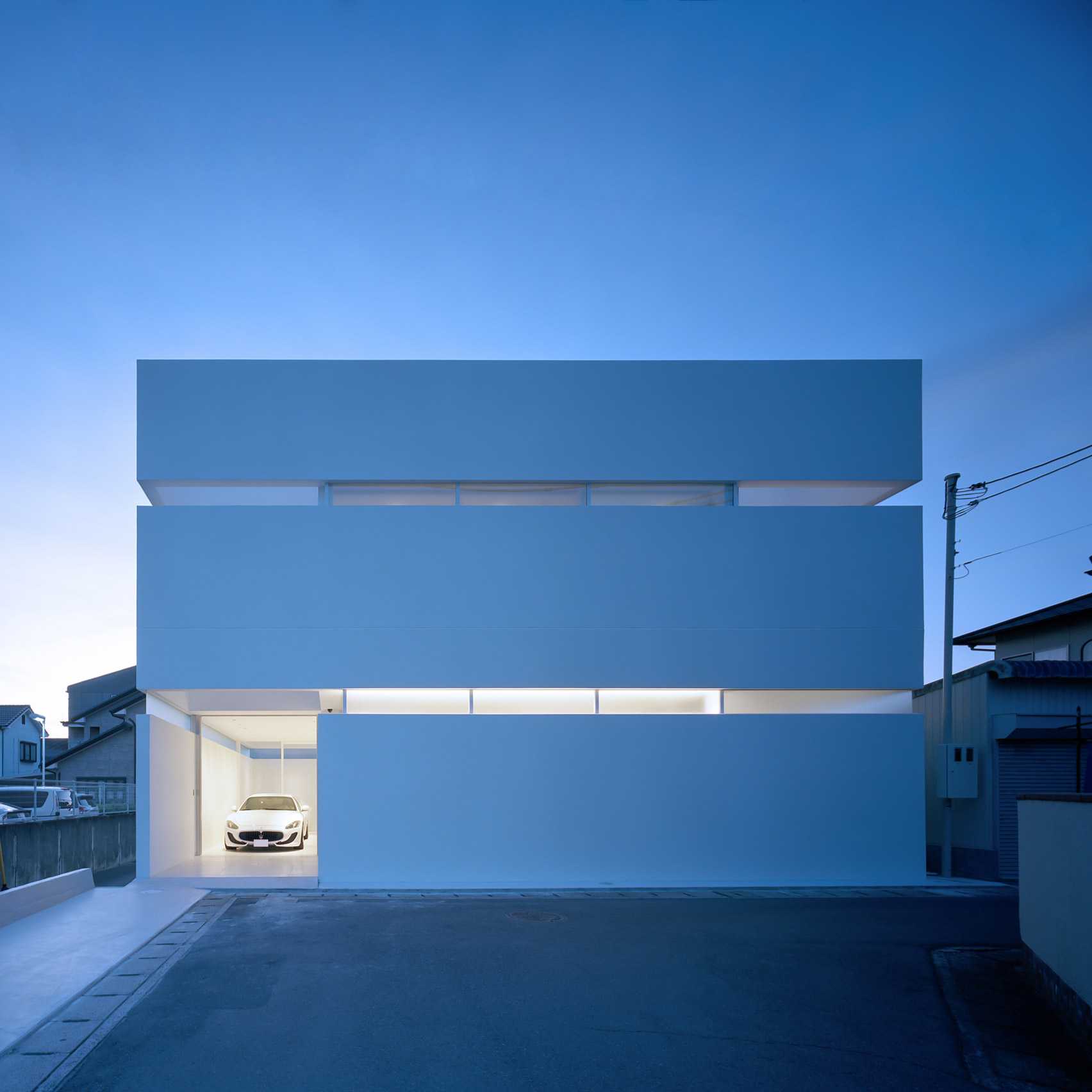 八栋旨在炫耀其主人收藏的房屋