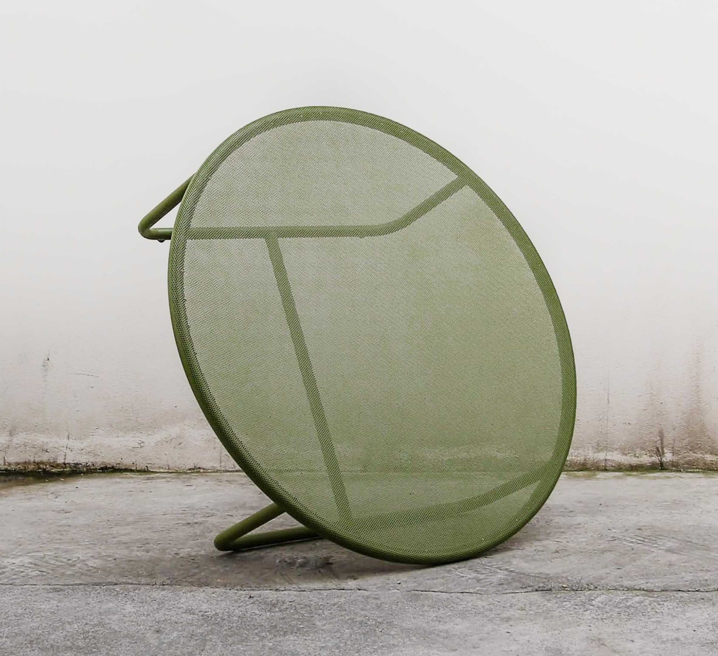 具有简单轮廓的露台家具由Christian Vivanco设计