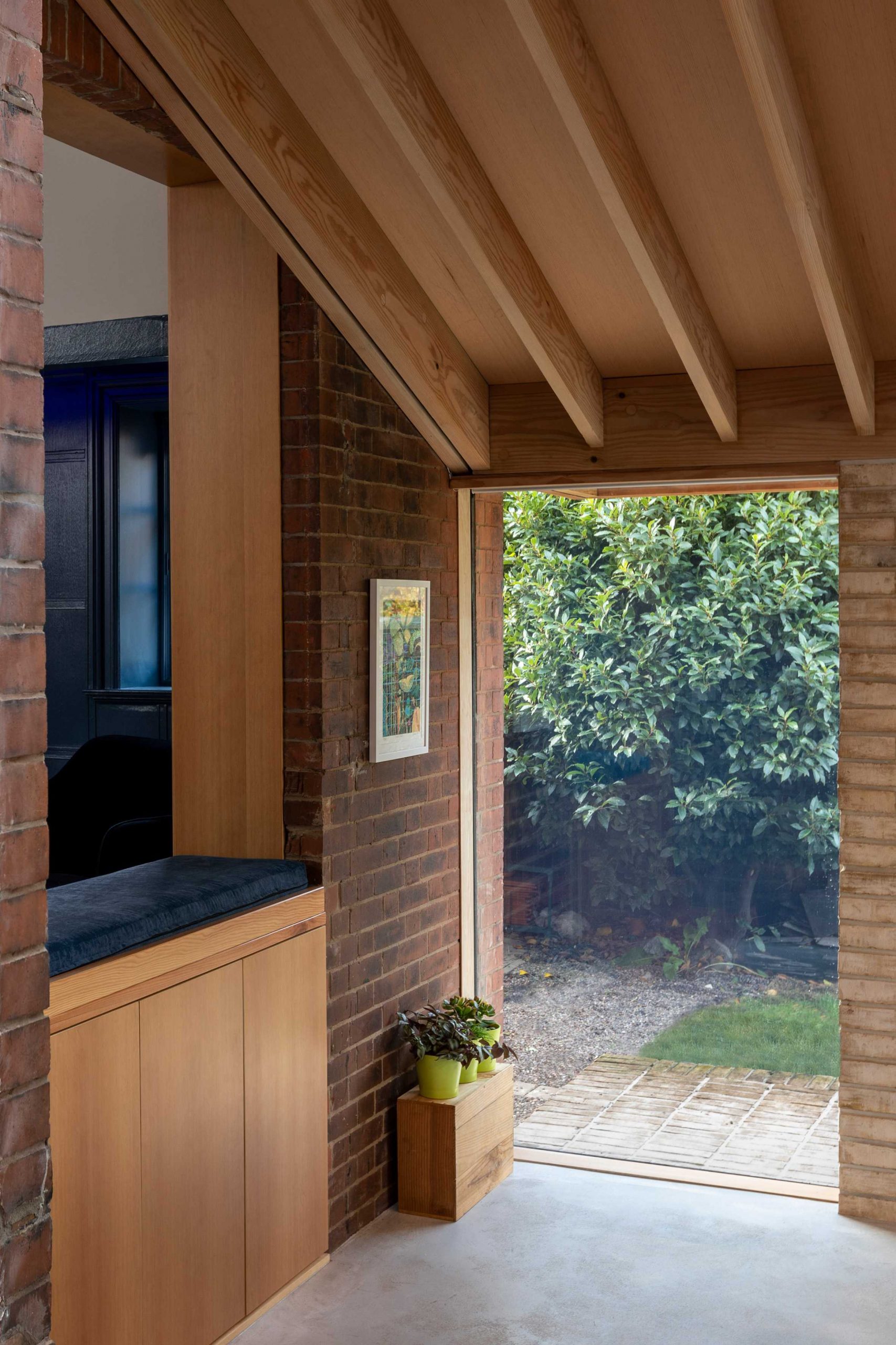 融合了技术和工艺的Flitch房屋