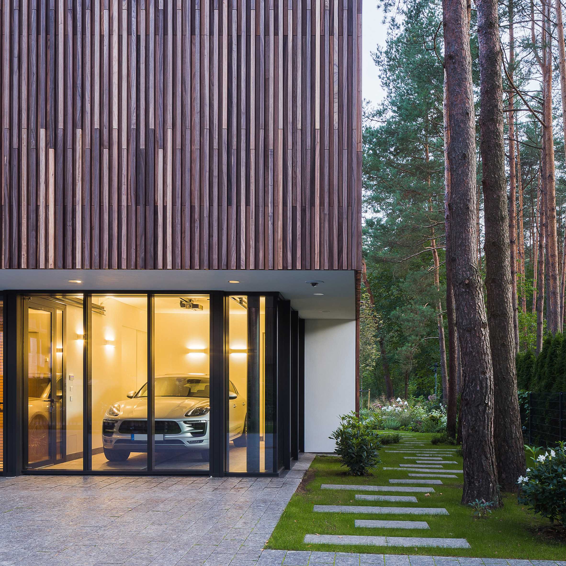 八栋旨在炫耀其主人收藏的房屋