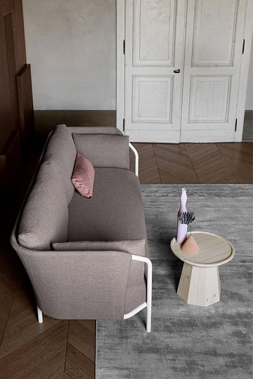 由Skrivo为Bontempi Divani设计的Drape系列沙发