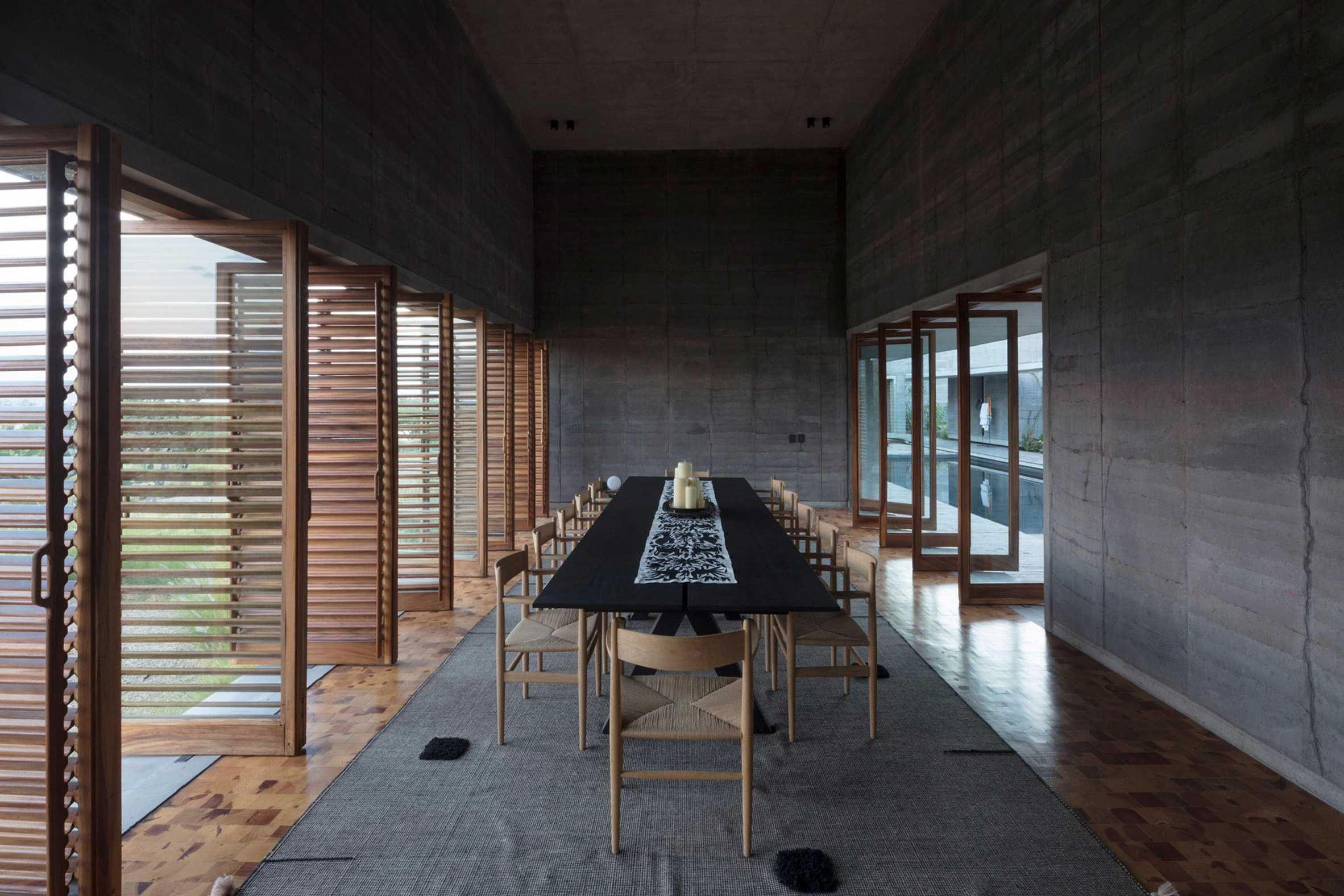 由12个体积块构成的Casa Candelaria房屋