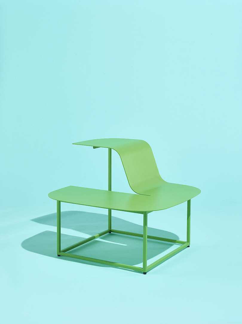 设计灵感来自于海洋魔鬼鱼的家具系列