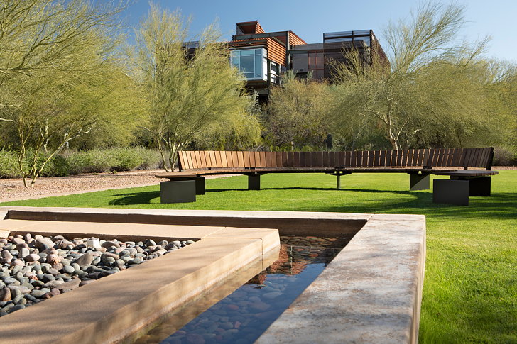 Landscape Forms首次亮相“ Link”户外座椅系统