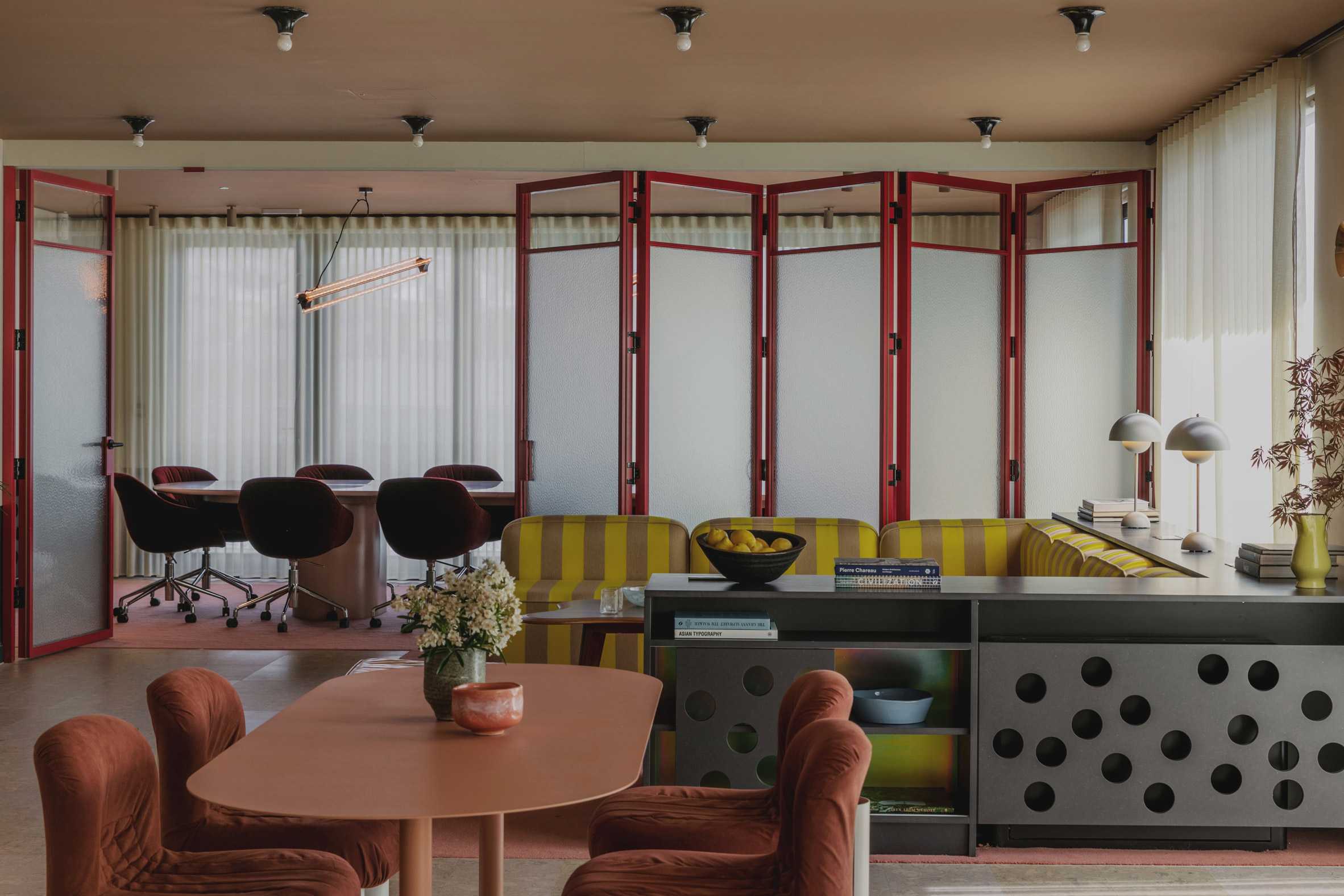 Daytrip为Clerkenwell的媒体公司设立了折衷办公室