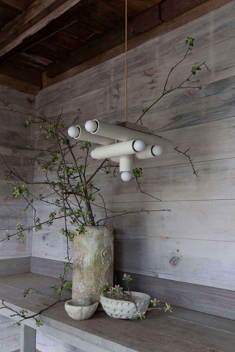 线条流畅的HIEROGLYPH照明系列