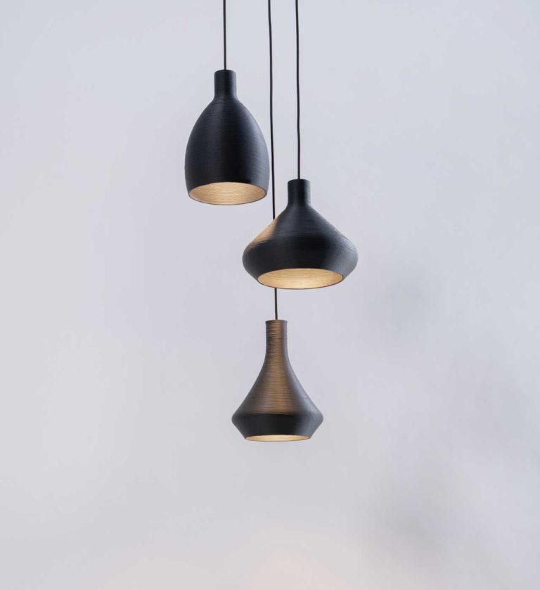 照明制造商LightArt将废物转化为单色吊灯