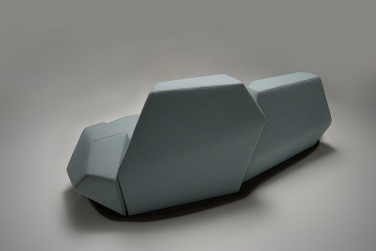 旨在唤起环境意识的沙发设计