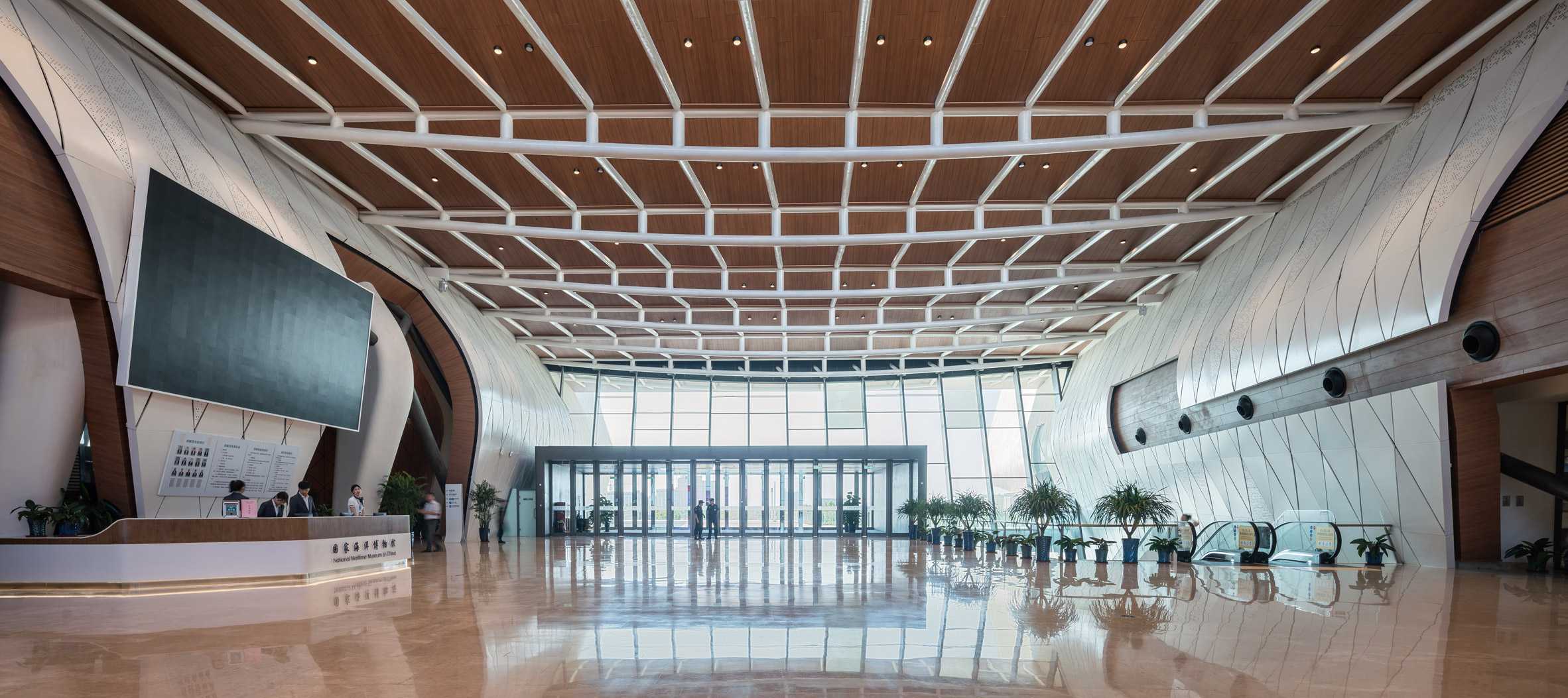 中国国家海事博物馆的船体状屋顶群