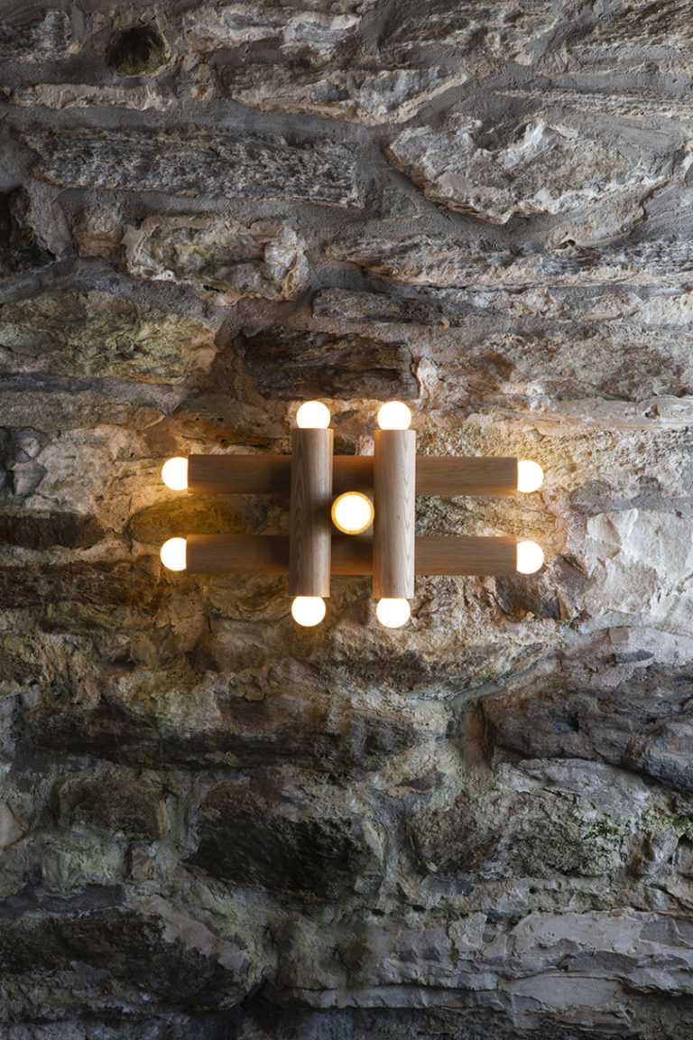 线条流畅的HIEROGLYPH照明系列