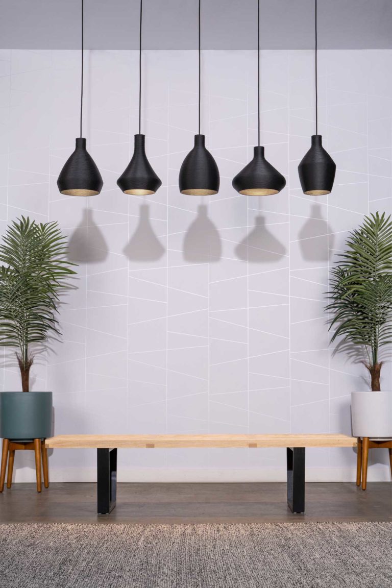 照明制造商LightArt将废物转化为单色吊灯