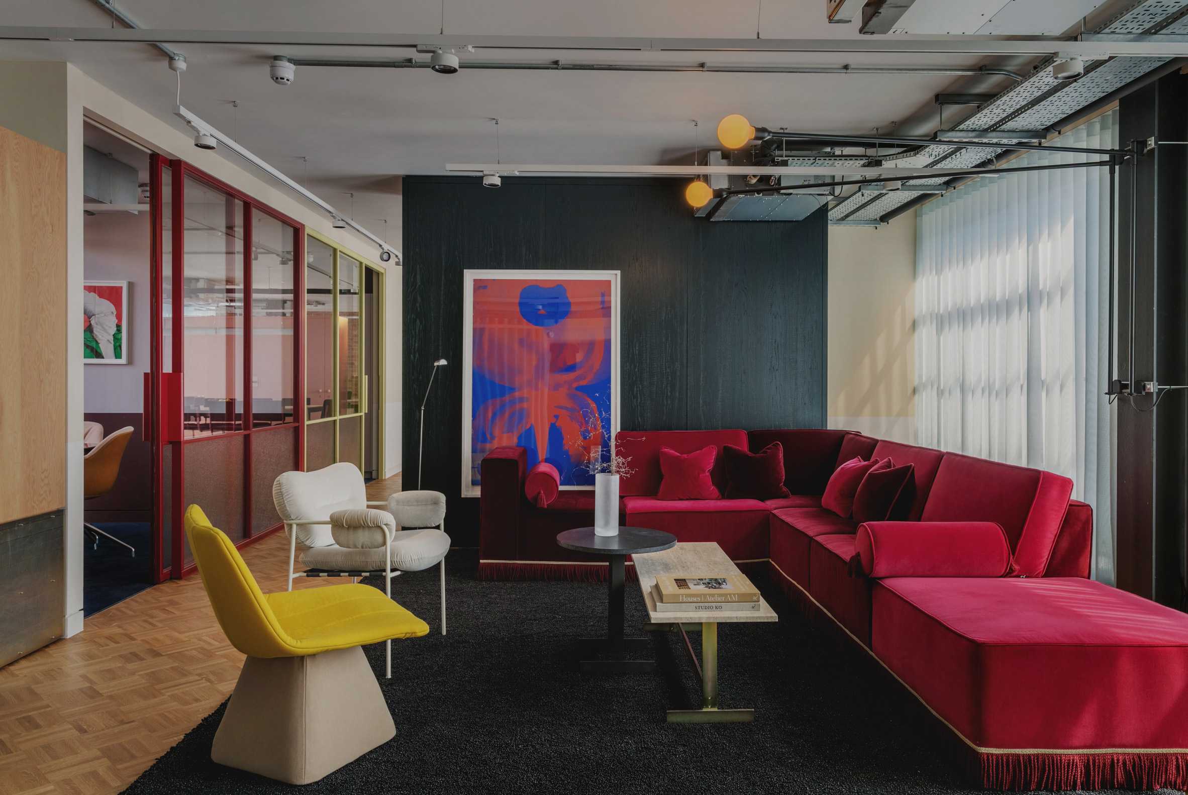 Daytrip为Clerkenwell的媒体公司设立了折衷办公室