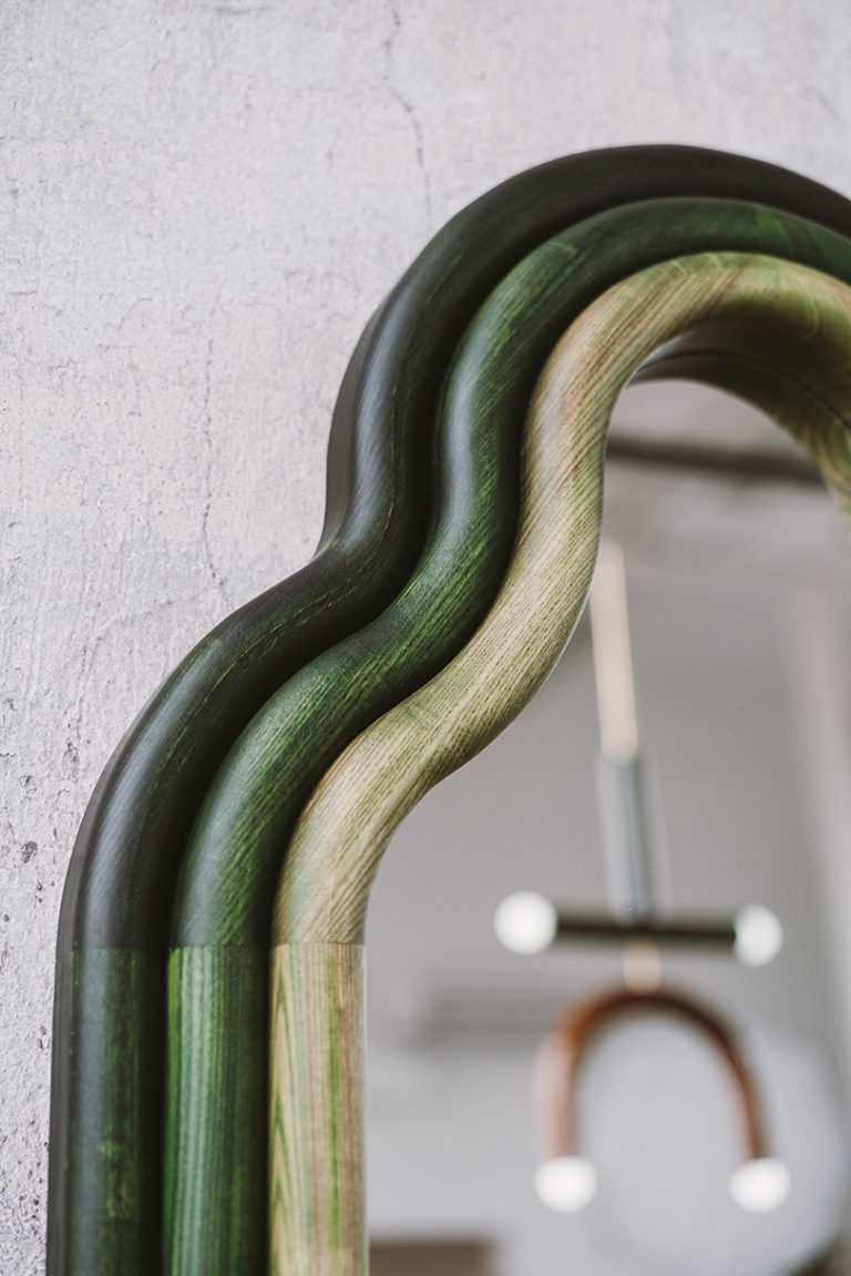 TNR系列创造了Jan Tarasin自己的语言