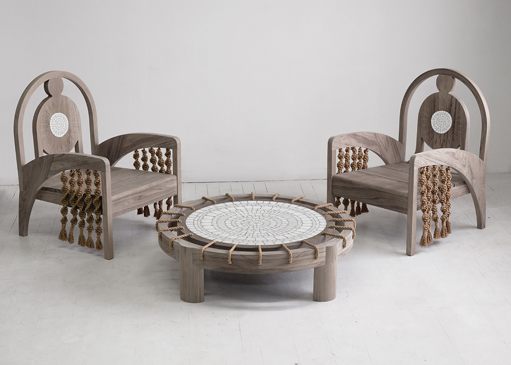 凯利·贝恩(Kelly Behun)通过户外家具系列加入“Invisible”系列