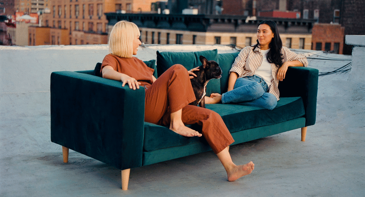 循环设计:Sabai将回收的纤维和瓶子变成价格实惠的沙发