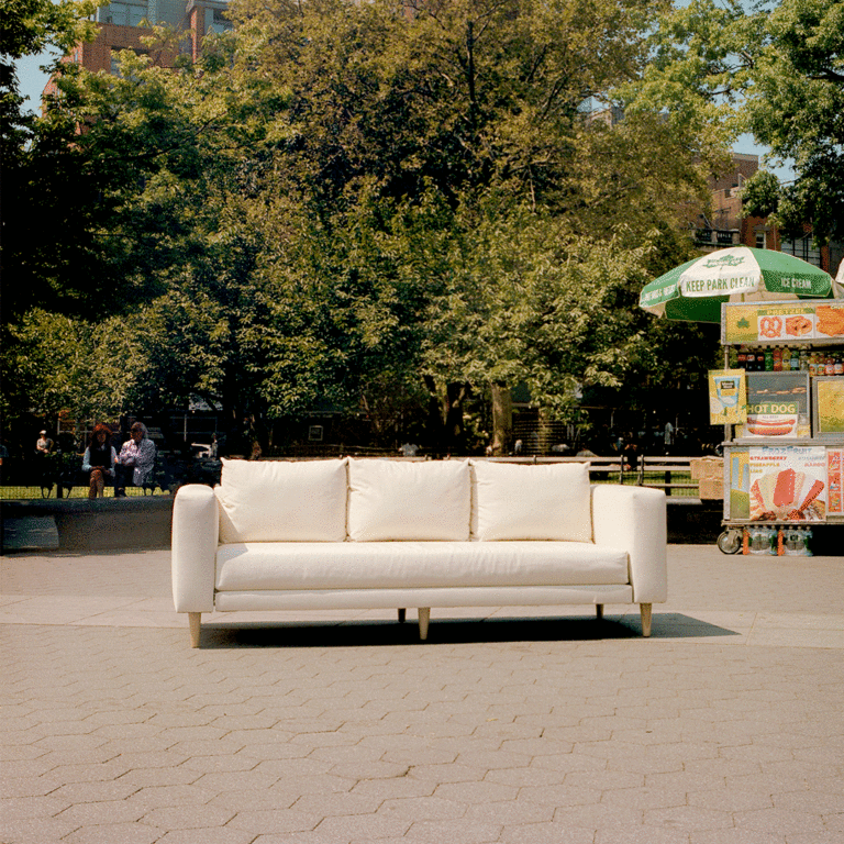 循环设计:Sabai将回收的纤维和瓶子变成价格实惠的沙发