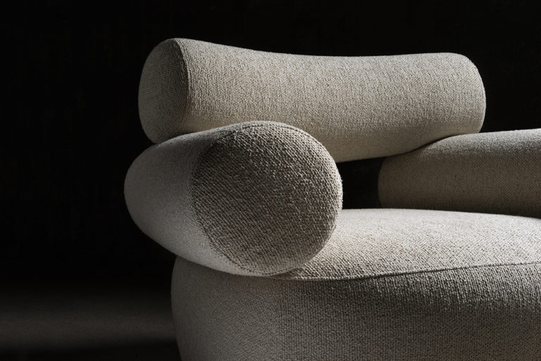 Note 设计工作室推出了带有Mallow休闲椅的Note版本