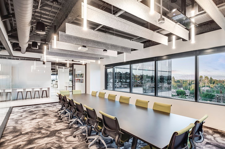 Ware Malcomb在恩西诺设计欧莱雅Pulp Riot办公室