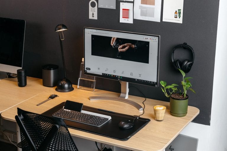 Orbitkey桌垫涵盖家庭办公效率+组织性