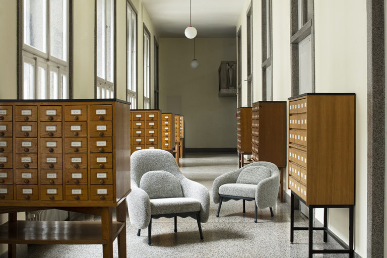 Frisée+ Corolla座椅系列为Billiani带来了设计的新阶段