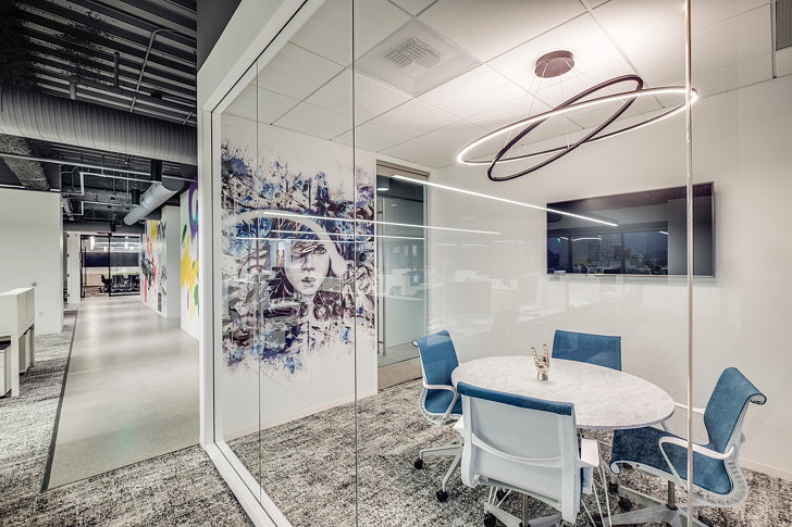 Ware Malcomb在恩西诺设计欧莱雅Pulp Riot办公室