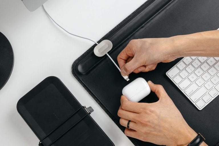 Orbitkey桌垫涵盖家庭办公效率+组织性