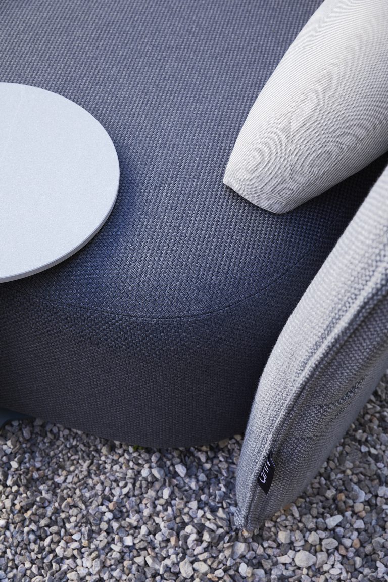 抽象的形状使ISLA户外家具系列成为抢手货