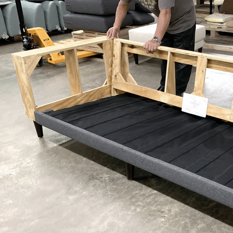 循环设计:Sabai将回收的纤维和瓶子变成价格实惠的沙发