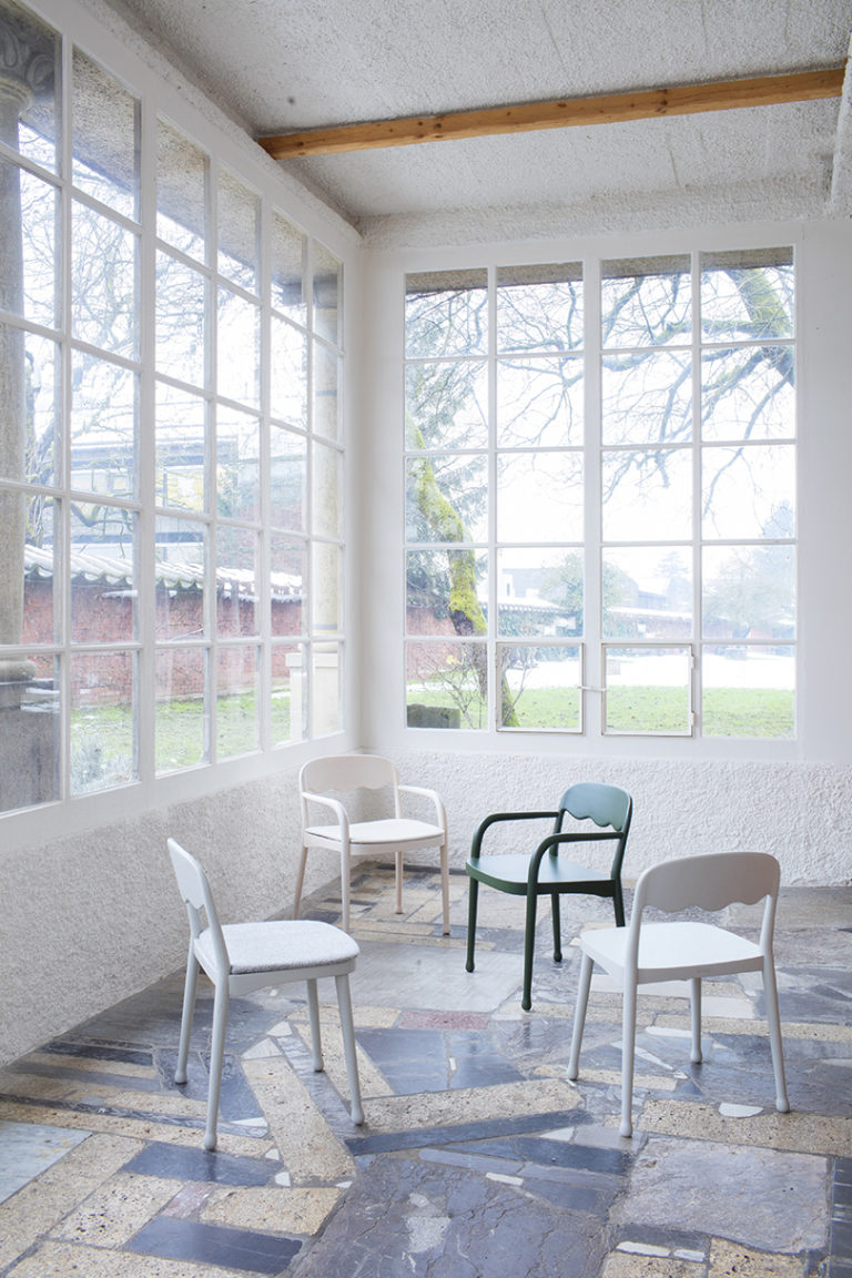 Frisée+ Corolla座椅系列为Billiani带来了设计的新阶段