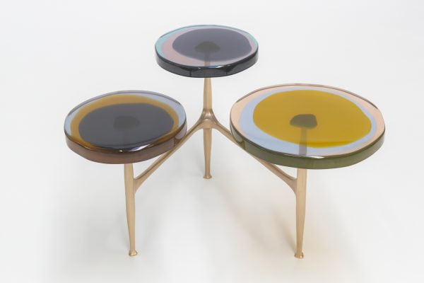 DRAGA & AUREL以新的形式和颜色扩展透明事项系列