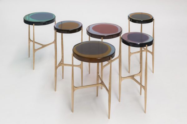 DRAGA & AUREL以新的形式和颜色扩展透明事项系列