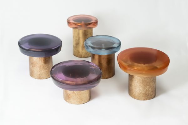 DRAGA & AUREL以新的形式和颜色扩展透明事项系列